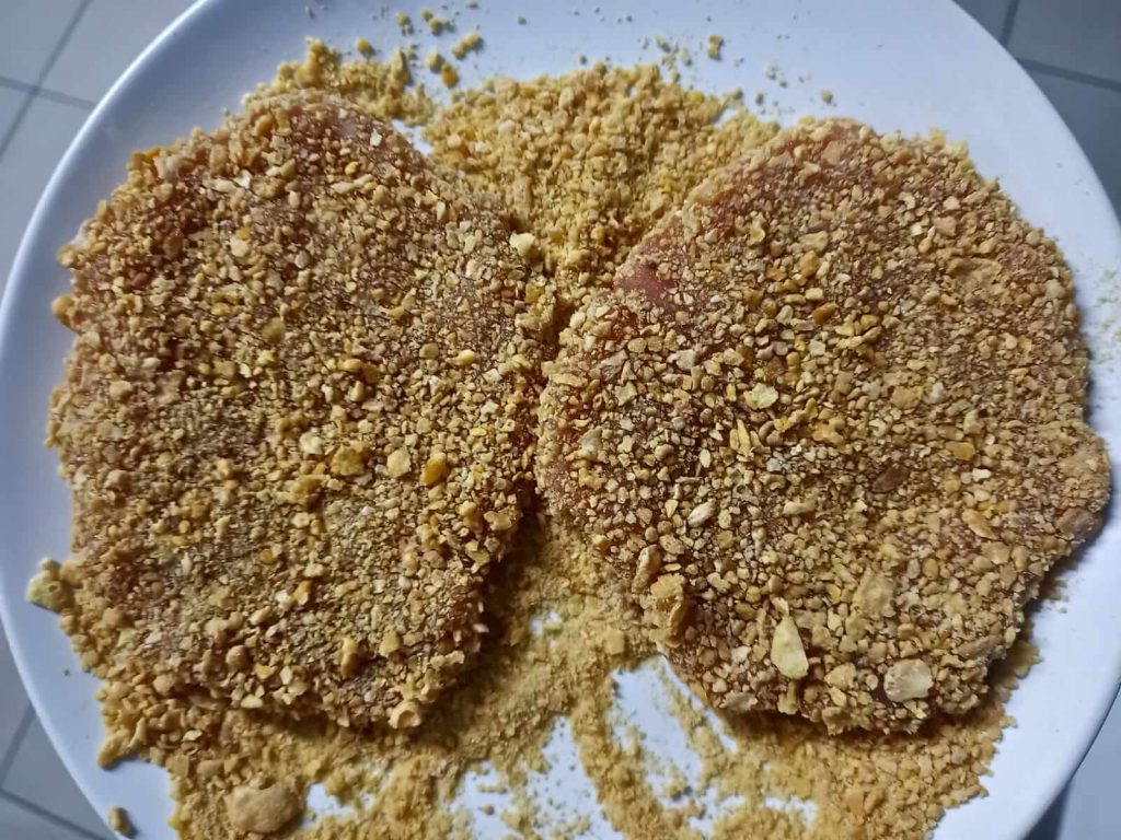 cornflake-crusted-chicken-patties-raw